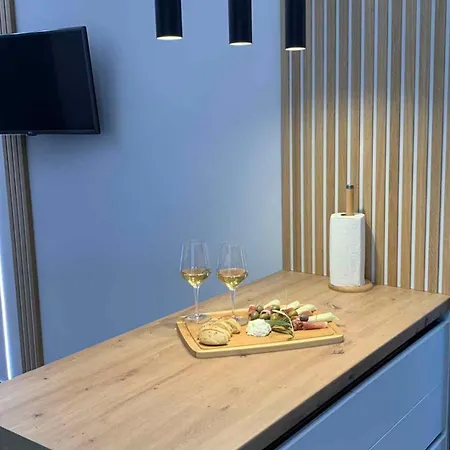 In Porec/istrien 9901 Apartment Porec